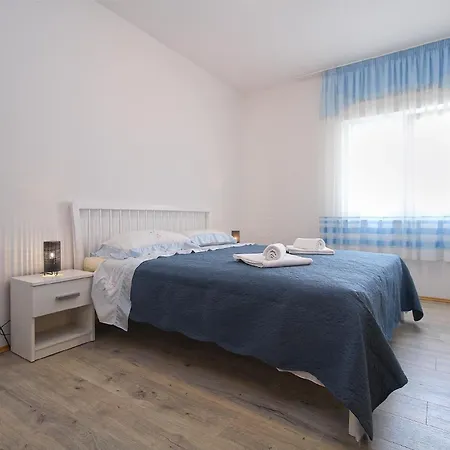 Fuer 2 Personen Ca 45 Qm In Pula, Istrien Istrische Riviera Apartment