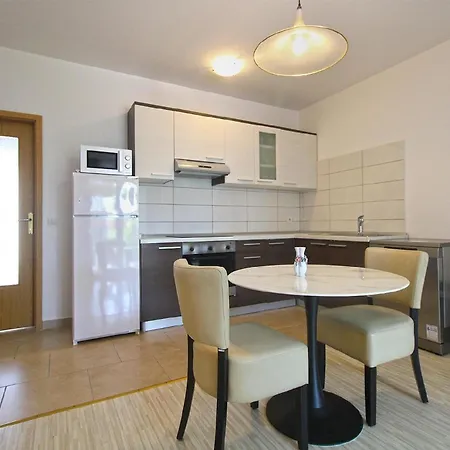 Fuer 2 Personen Ca 45 Qm In Pula, Istrien Istrische Riviera Apartment *