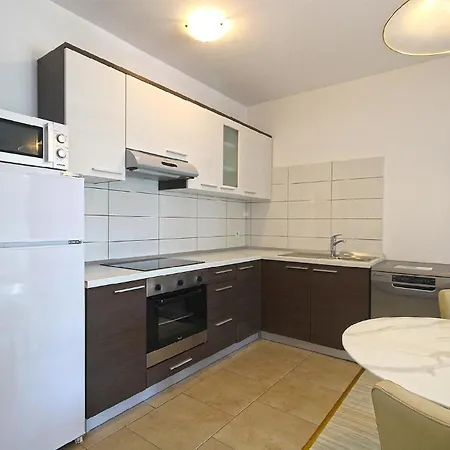 Apartment Fuer 2 Personen Ca 45 Qm In Pula, Istrien Istrische Riviera