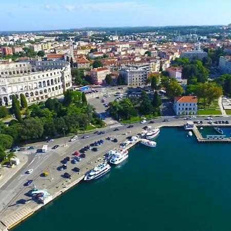 Fuer 2 Personen Ca 45 Qm In Pula, Istrien Istrische Riviera Apartment